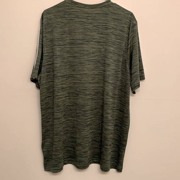 New condition Adidas Shirt - Picture 6 of 7